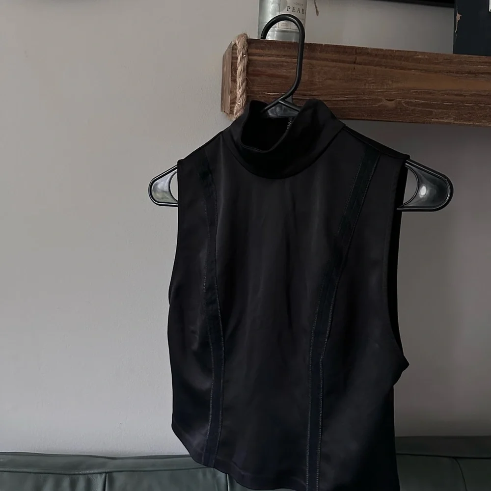 NWOT Zara satin effect top - Picture 2 of 4